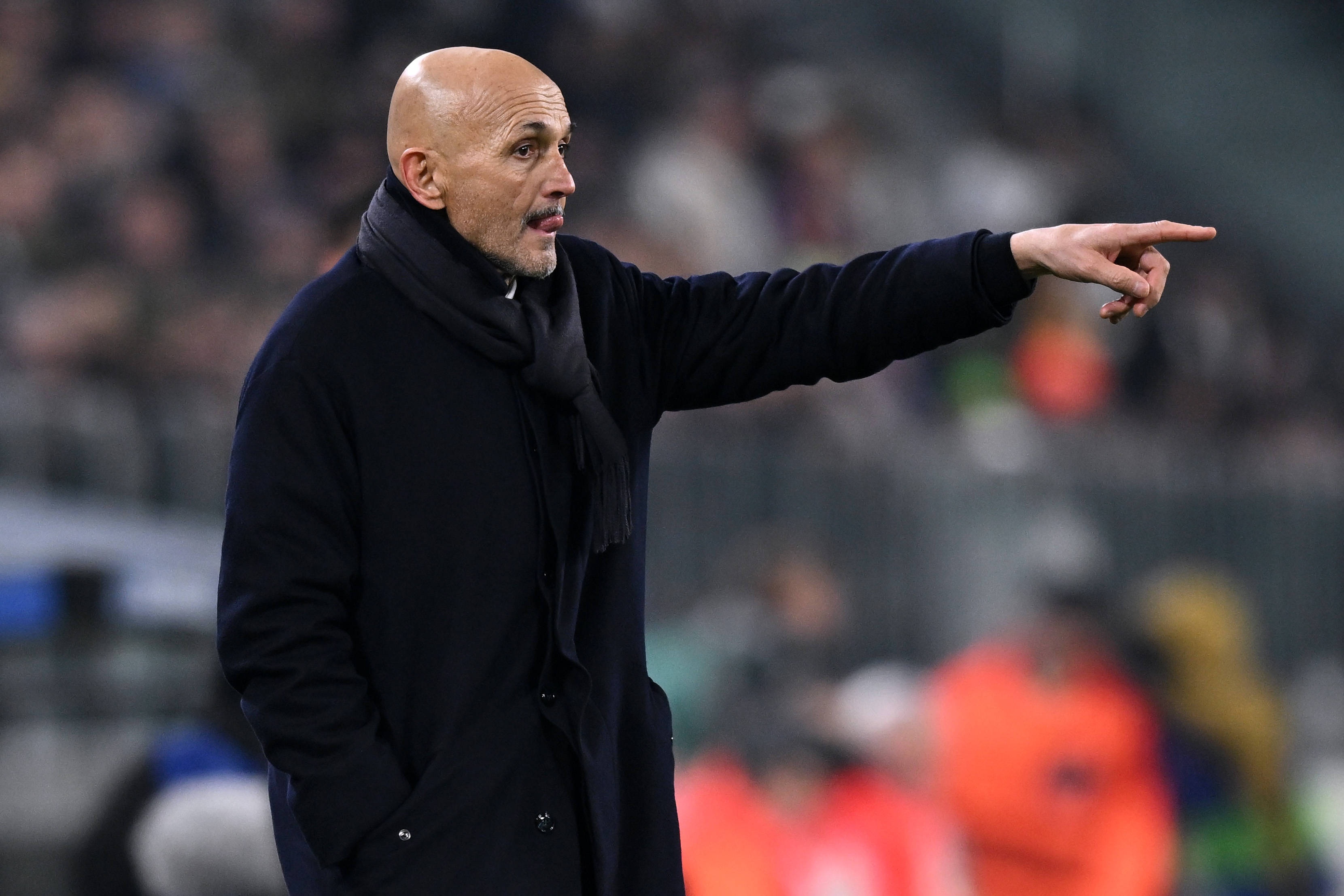 记者：内马尔对参加世界杯始终保持乐观，因为他无需测试